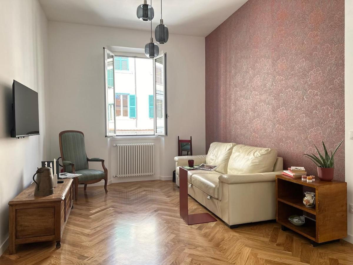 Apartment Bright House