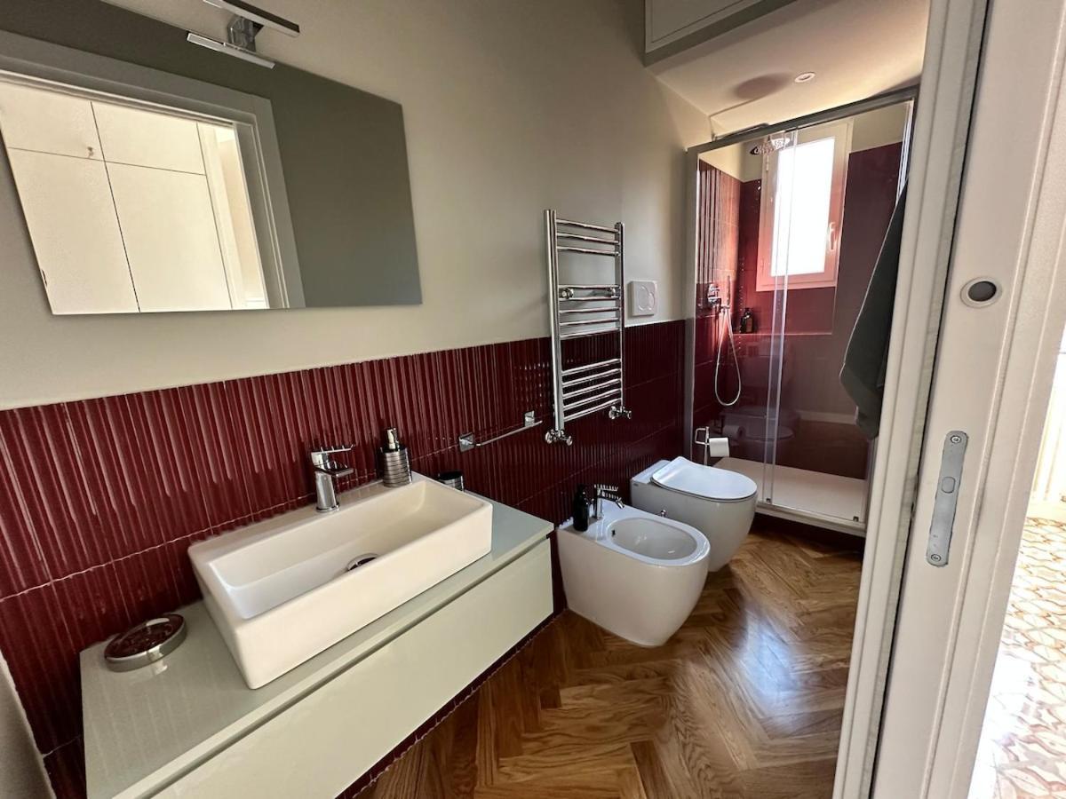 Bright House Apartment